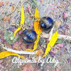 Alquimia Blue Dangle Earrings with Intricate Design